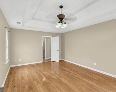 1560 Rogers Crossing Drive - Photo Thumbnail 20