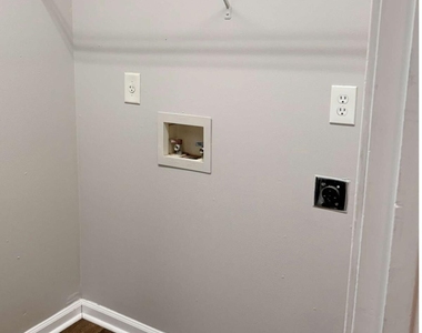 204 Kingfisher Point - Photo Thumbnail 12
