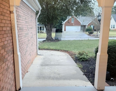 2106 Grant Avenue - Photo Thumbnail 1