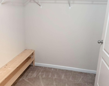 2106 Grant Avenue - Photo Thumbnail 15