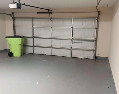2106 Grant Avenue - Photo Thumbnail 8