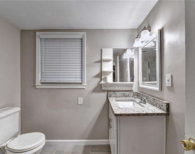 2736 Eaton Place - Photo Thumbnail 24
