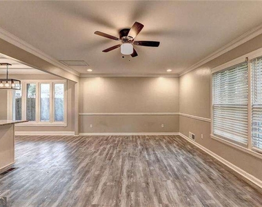 2736 Eaton Place - Photo Thumbnail 4
