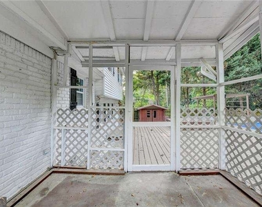 2736 Eaton Place - Photo Thumbnail 41