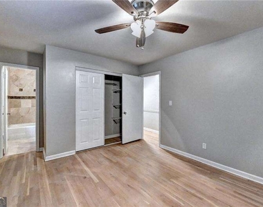 2736 Eaton Place - Photo Thumbnail 35