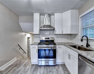 2736 Eaton Place - Photo Thumbnail 13