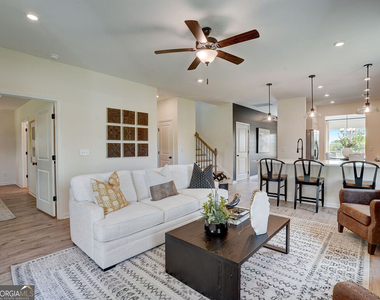 192 Marion Drive - Photo Thumbnail 7