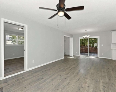78 Morris Road - Photo Thumbnail 3