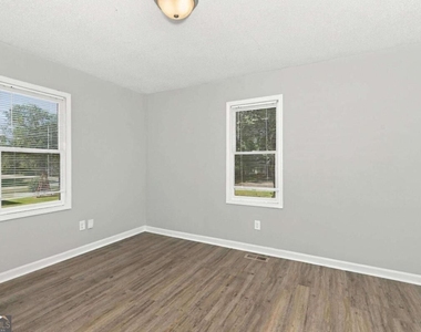 78 Morris Road - Photo Thumbnail 5
