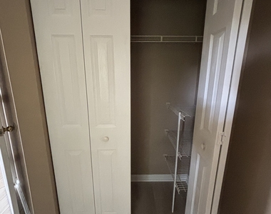 183 Talbot Court - Photo Thumbnail 13