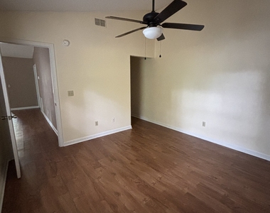 183 Talbot Court - Photo Thumbnail 21