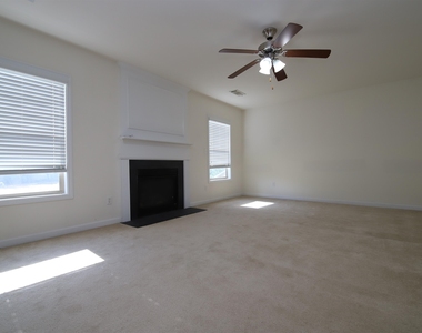 330 Glenhaven Drive - Photo Thumbnail 8