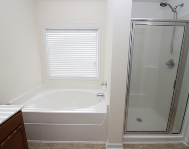 330 Glenhaven Drive - Photo Thumbnail 13