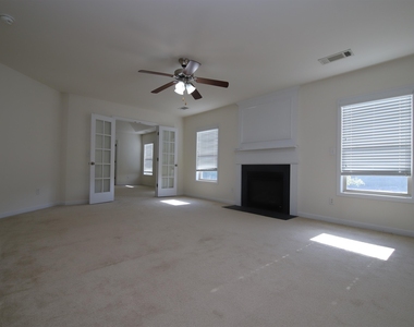 330 Glenhaven Drive - Photo Thumbnail 9