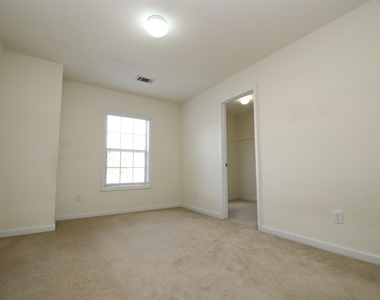 330 Glenhaven Drive - Photo Thumbnail 15