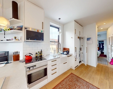 55 Morton Street - Photo Thumbnail 4