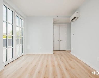 68 Gold St 11201 - Photo Thumbnail 7
