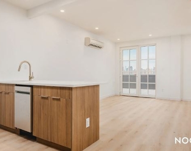 68 Gold St 11201 - Photo Thumbnail 4