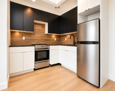 1244 New York Avenue - Photo Thumbnail 2