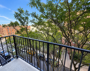 706 East 32nd Street - Photo Thumbnail 8