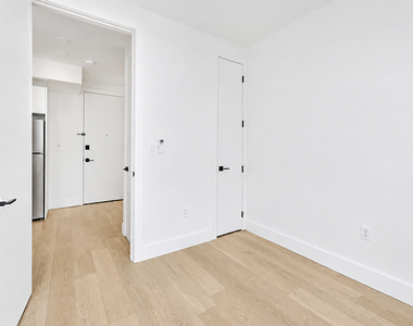 1629 Brooklyn Avenue - Photo Thumbnail 4