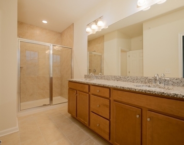 18 S Davenport St - Photo Thumbnail 9
