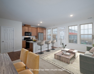 18 S Davenport St - Photo Thumbnail 1