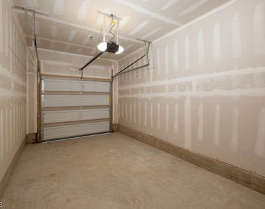 18 S Davenport St - Photo Thumbnail 13