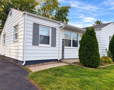 63 Marie Ave - Photo Thumbnail 13