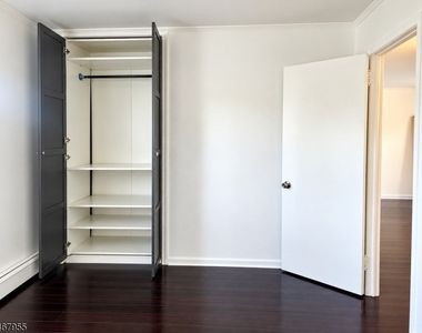 63 Marie Ave - Photo Thumbnail 8