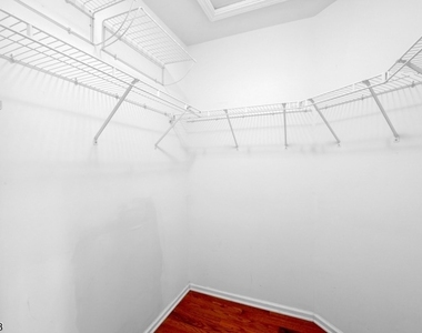 418 Dalton Ct - Photo Thumbnail 19