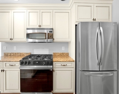 418 Dalton Ct - Photo Thumbnail 27