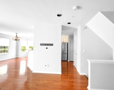 418 Dalton Ct - Photo Thumbnail 25