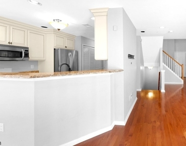418 Dalton Ct - Photo Thumbnail 28
