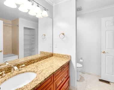 418 Dalton Ct - Photo Thumbnail 20