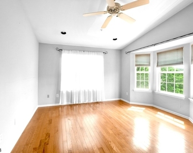 418 Dalton Ct - Photo Thumbnail 37