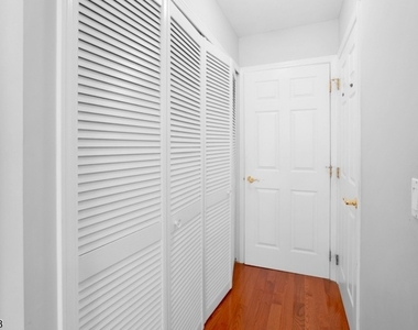 418 Dalton Ct - Photo Thumbnail 11