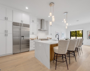 45 Feldman Ct - Photo Thumbnail 8