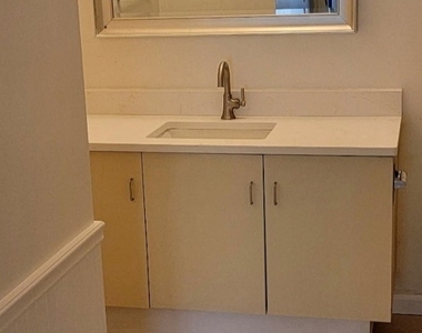 140 Potomac Dr - Photo Thumbnail 6
