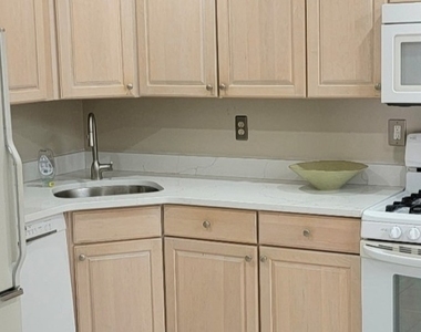 140 Potomac Dr - Photo Thumbnail 1