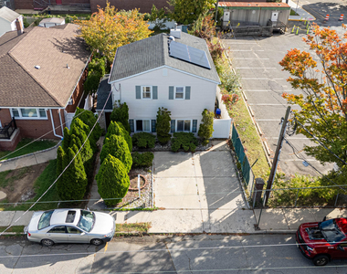 12 Jacobson Street - Photo Thumbnail 36