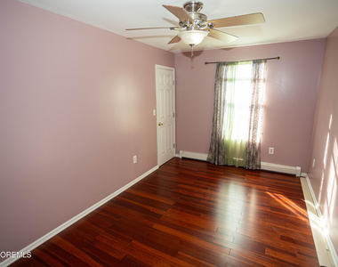 12 Jacobson Street - Photo Thumbnail 28