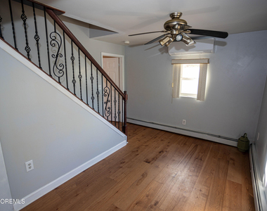 12 Jacobson Street - Photo Thumbnail 14