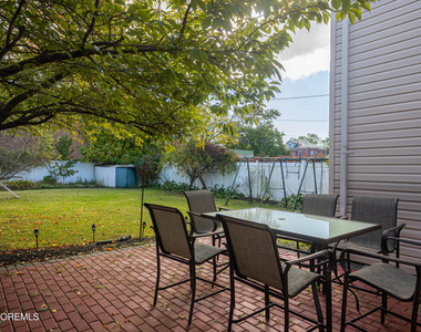 12 Jacobson Street - Photo Thumbnail 2