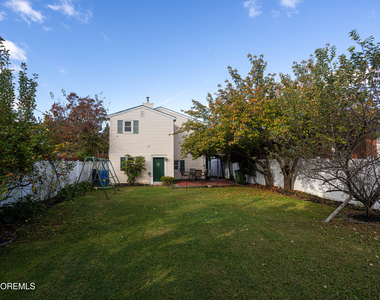 12 Jacobson Street - Photo Thumbnail 3