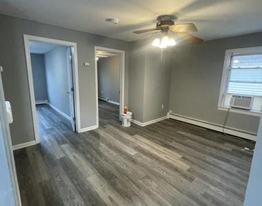 54 4th Avenue - Photo Thumbnail 7