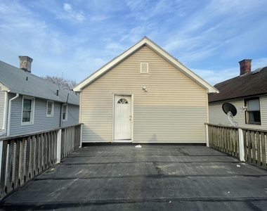 54 4th Avenue - Photo Thumbnail 13