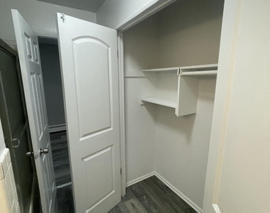 54 4th Avenue - Photo Thumbnail 6