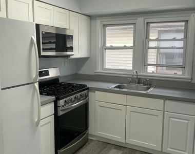 54 4th Avenue - Photo Thumbnail 1