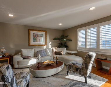 7 Vine Court - Photo Thumbnail 2
